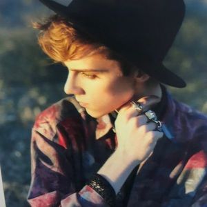 Meet your Posher, Brooke